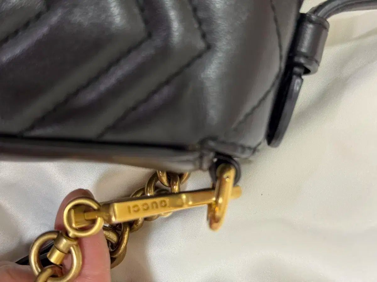 GUCCI グッチ