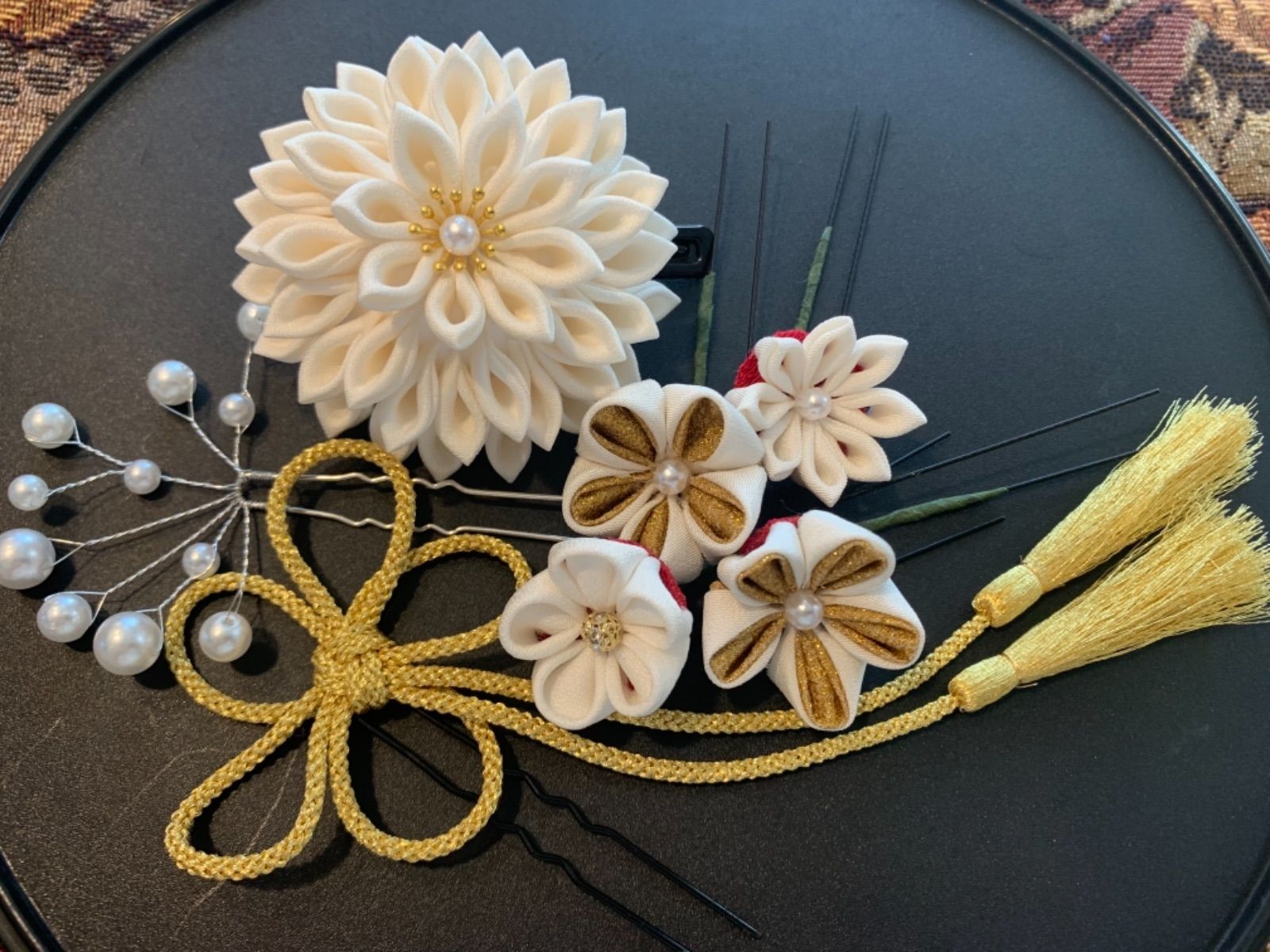 つまみ細工 髪飾り 白金No.1 結婚式 成人式 卒業式 入学式 七五三