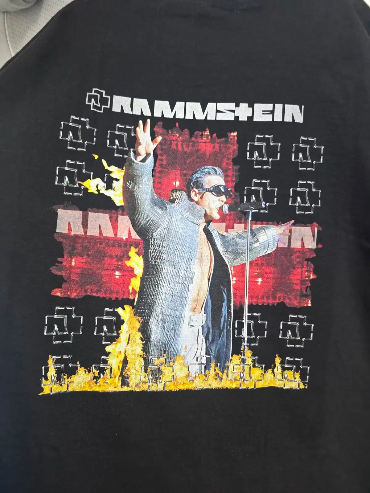 00s 超希少‼️ イタリア製 rammstein ラムシュタイン フーディ 00s 超希少‼️ イタリア製 rammstein ラムシュタイン フーディ