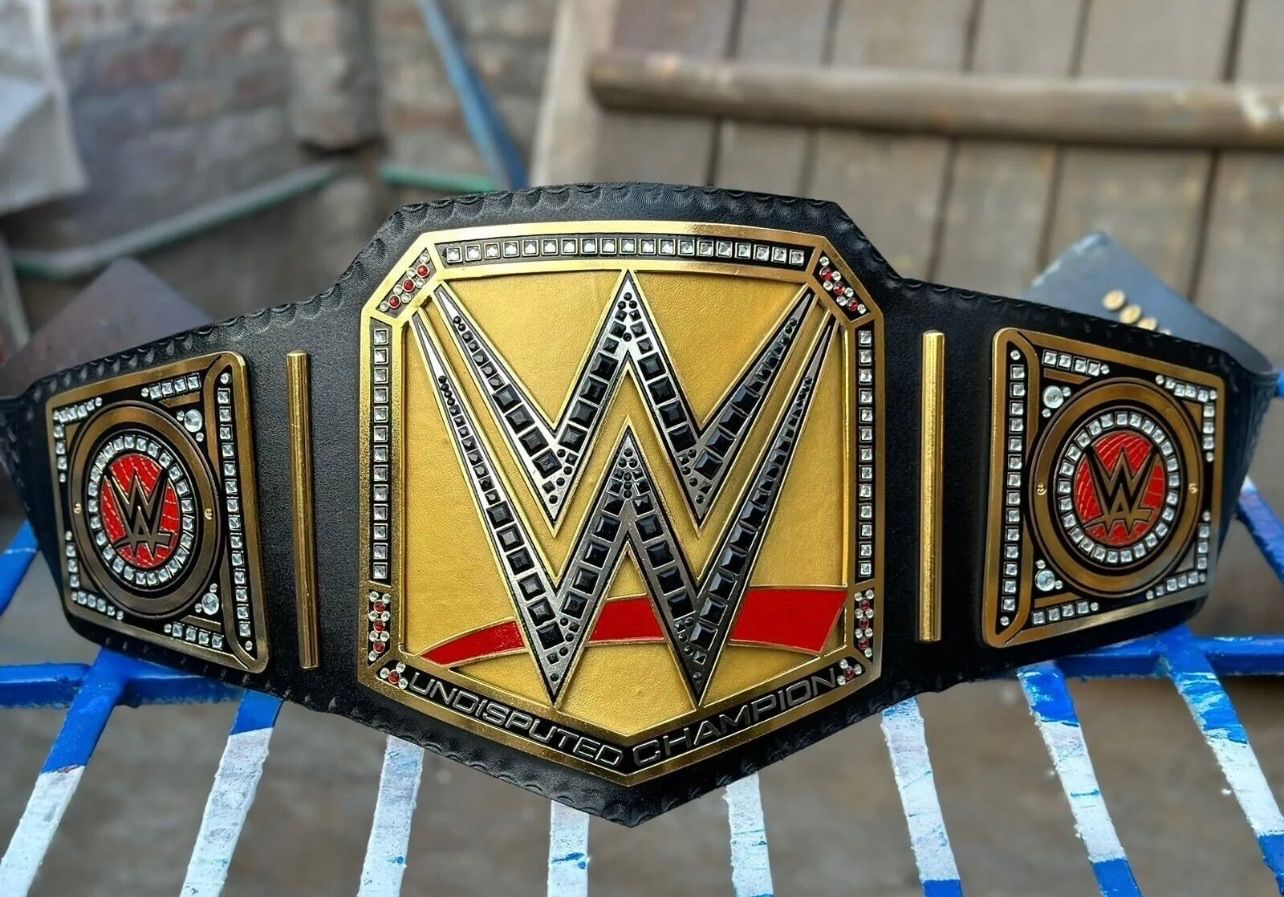 WWE Universal Championship WWEユニバーサル王座 チャンピオンベルト レプリカ プロレス オーダーメイド ☆発送予定日:  5月6日 - メルカリ