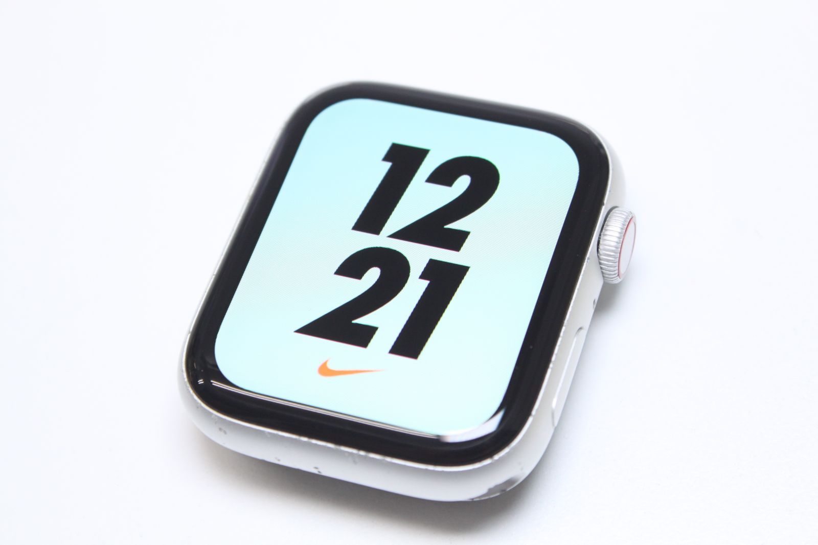 Apple Watch Nike Series 4/GPS+セルラー/44mm/A2008〈NTXJ2J/A Apple Watch Nike Series 4/GPS+セルラー/44mm/A2008〈NTXJ2J/A