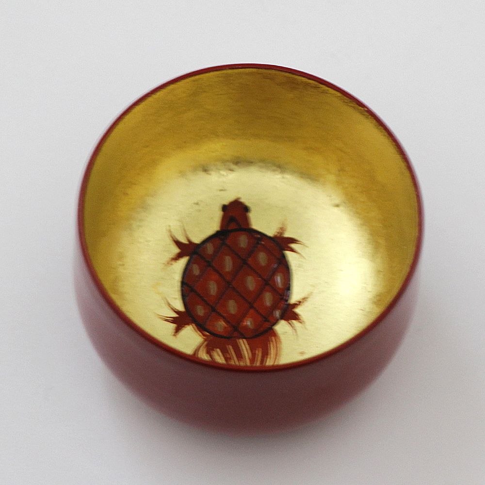 酒器　盃　金彩　漆器　昭和　工芸品　鶴亀松竹梅 酒器 盃 金彩 漆器 昭和 工芸品 鶴亀松竹梅 - メルカリ