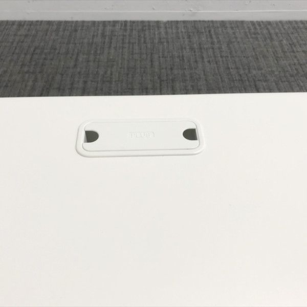 プラス ホワイト