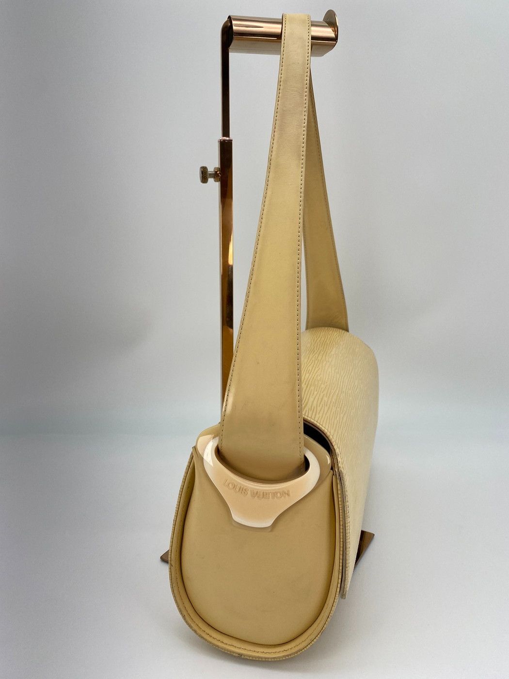 Louis Vuitton ルイヴィトン エピ ノクターンPM イエロー 8845 LOUIS VUITTON ルイヴィトン M5218A エピ ノクターンPM カバン