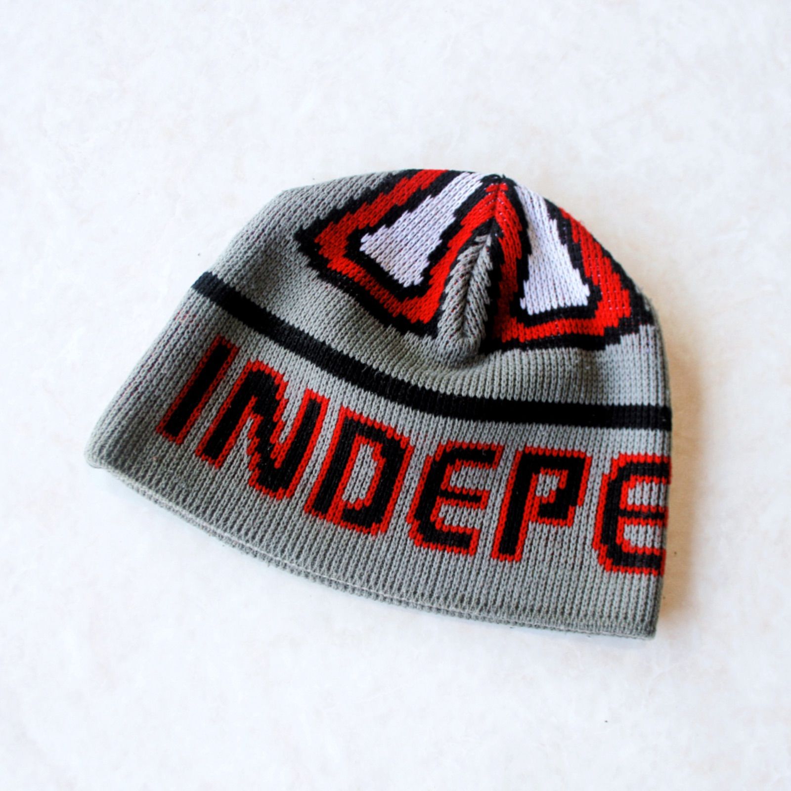 90s- independent knit cap