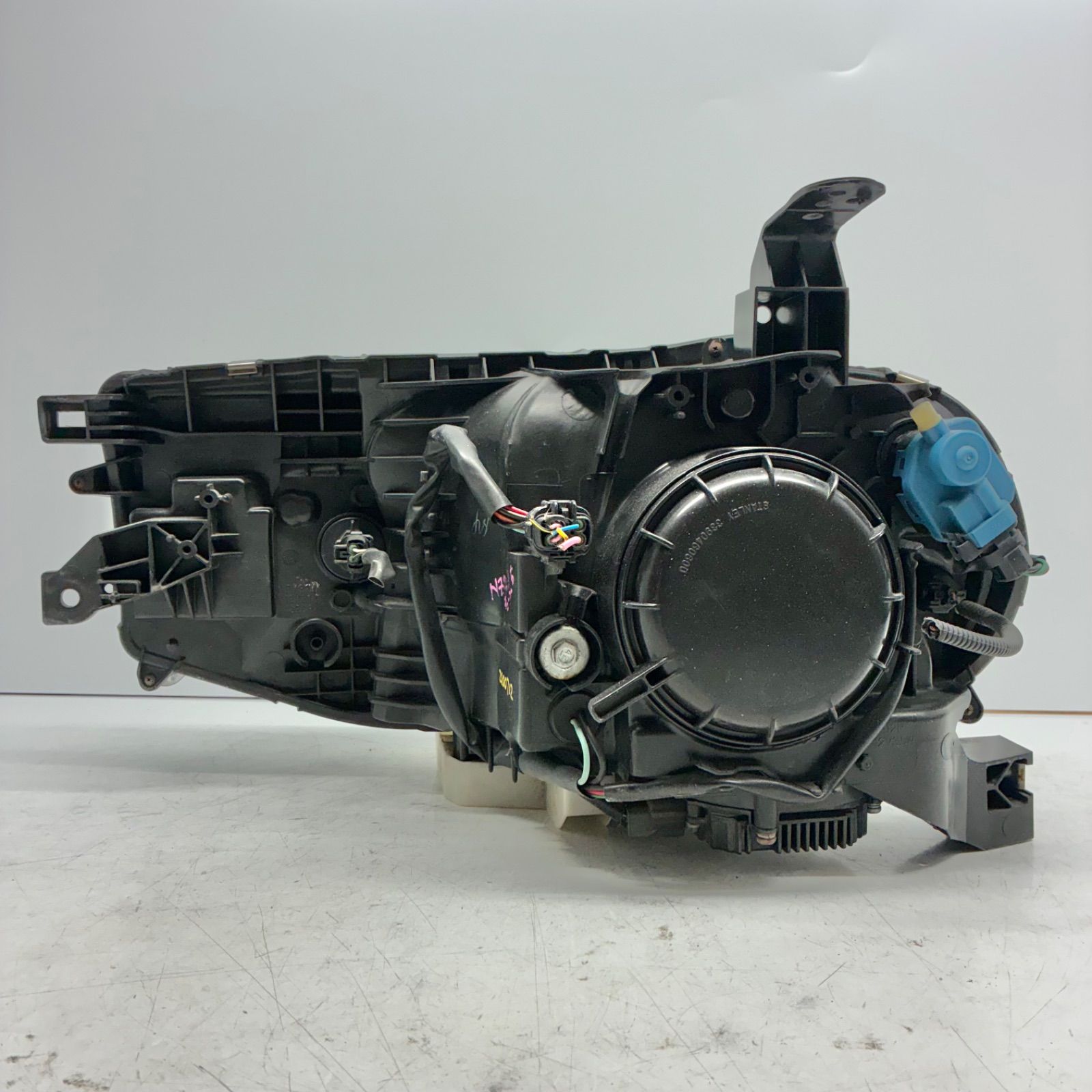 Y 美品【コーティング済】日産 Z12 NZ12 キューブ ヘッドライト ランプ