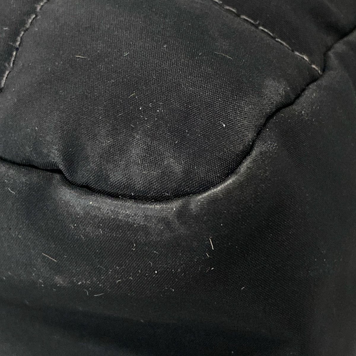 黒 マットシルバー金具