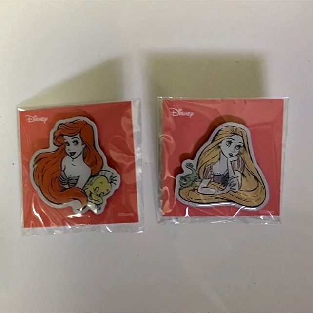 匿名配送　ファミマ　ハッピーくじ　プリンセスコンプリート箱入+ピンバッチ Disney - ファミマ ハッピーくじ プリンセスコンプリート箱入+