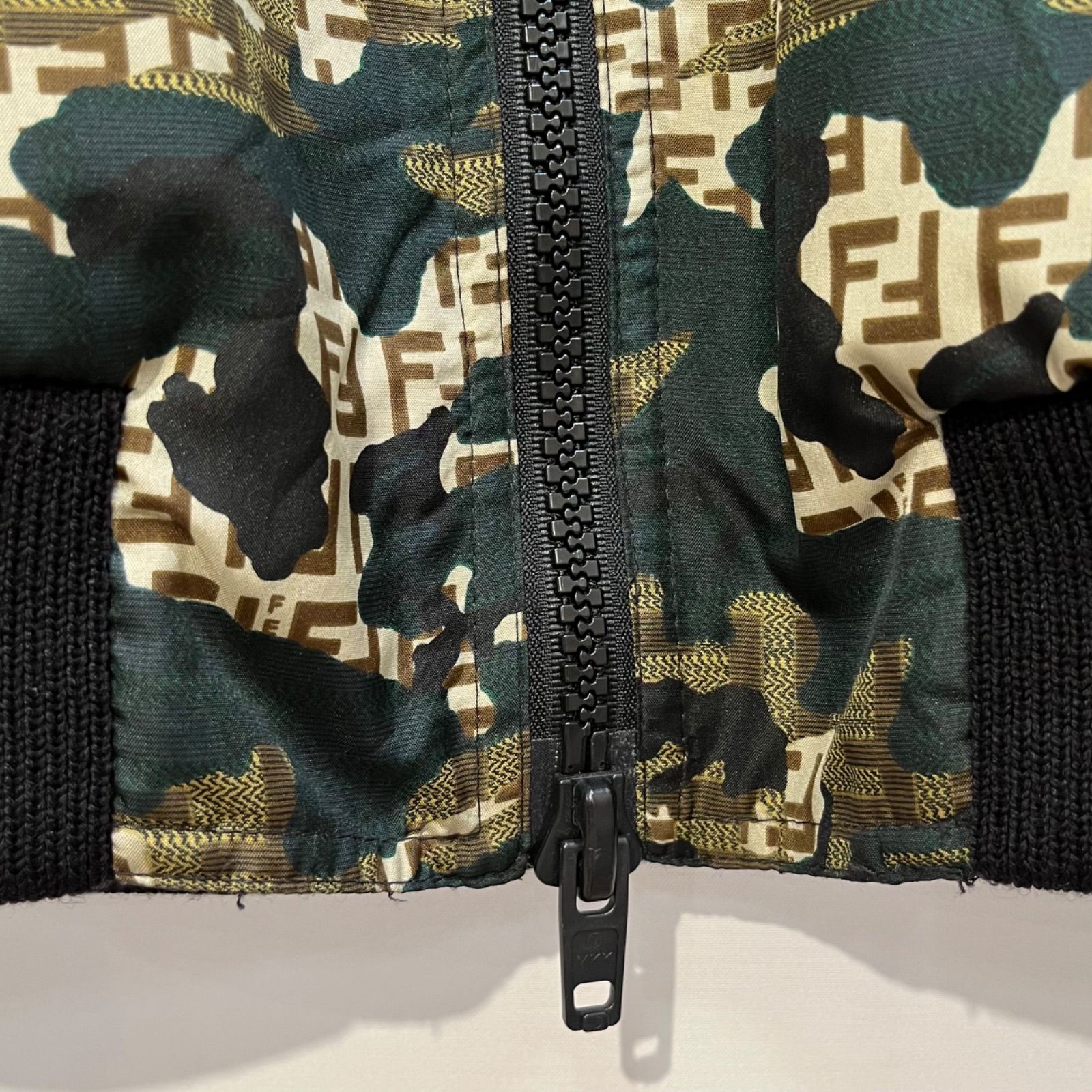 FENDI フェンディナイロンブルゾン迷彩カモフラージュMサイズ