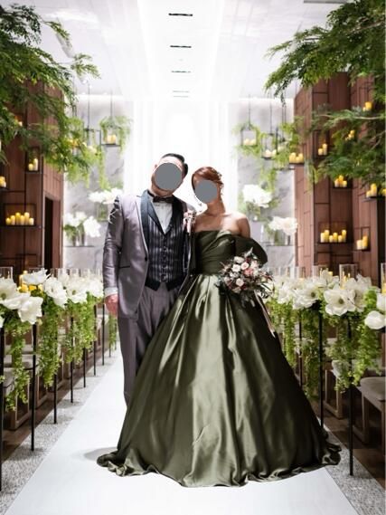 実例写真 人気上昇 ドレス オリーブグリーン オフショルダー 姫袖 美しいバックリボン |結婚式