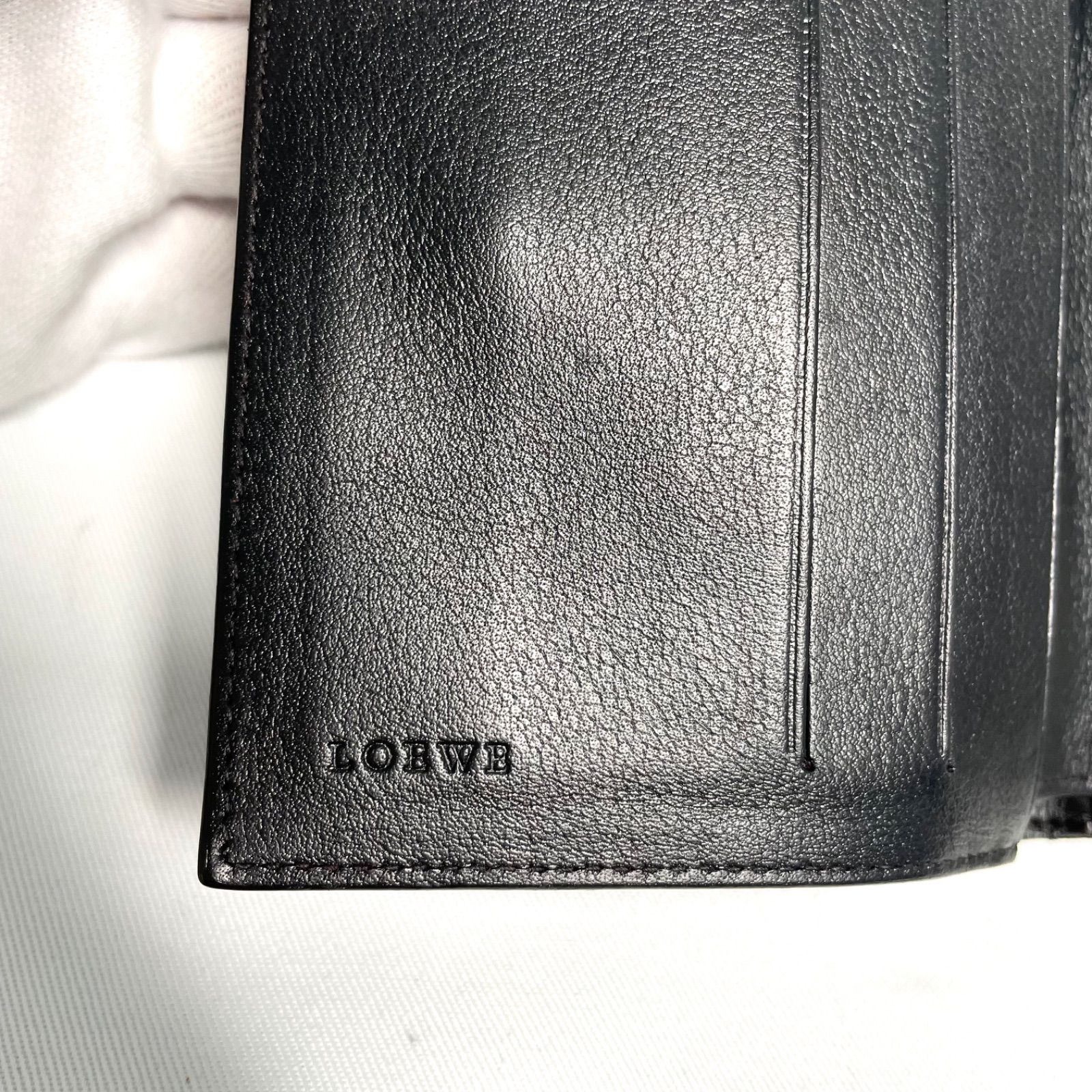 LOEWE ブラックレザー 二つ折り財布 LOEWE ブラック 二つ折り財布