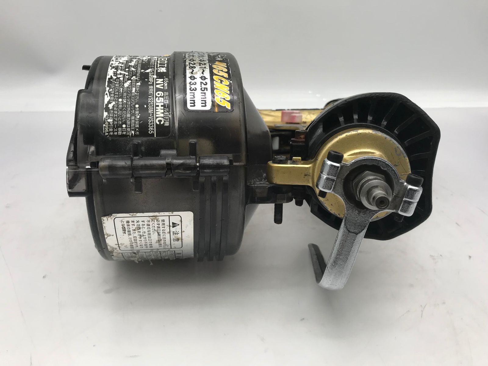 中古品】〇Hitachi/日立工機 65mm高圧ロール釘打機 N65CN65 中古品】〇Hitachi/日立工機 65mm高圧ロール釘打機 N65CN65