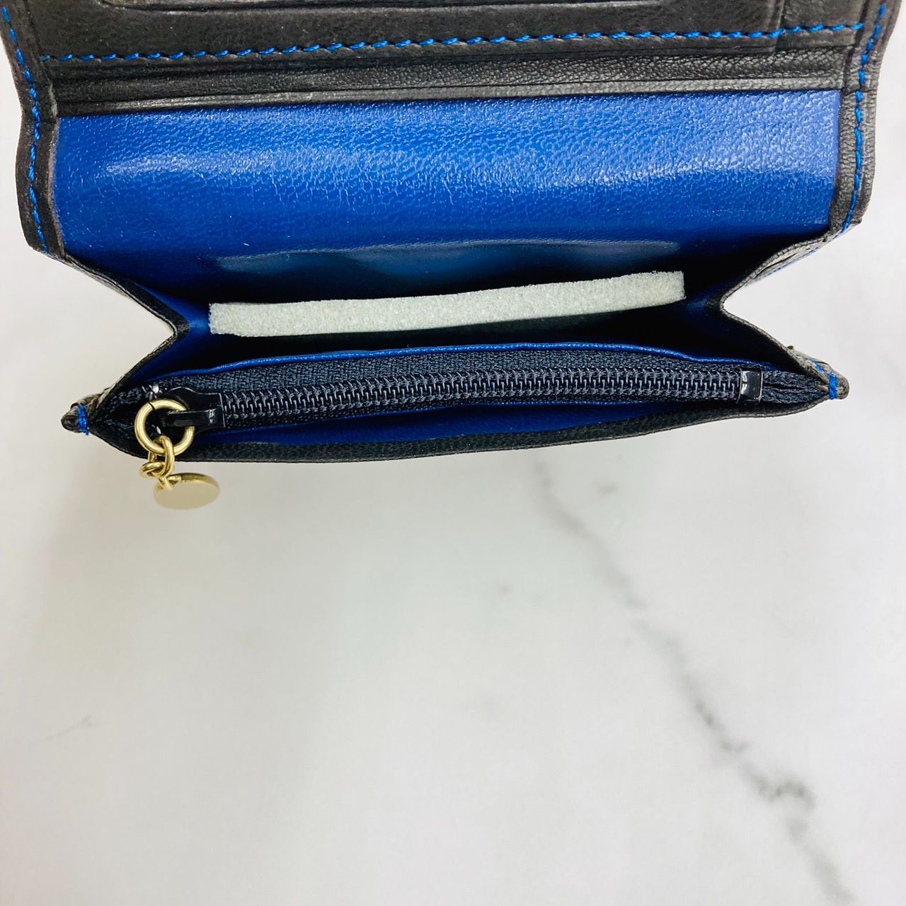KENZO フルジッパー　財布 KENZO ケンゾー 折りたたみ財布 ファスナー 豹柄 レオパード柄