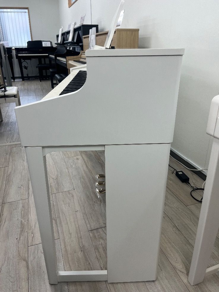 ★76595【電子ピアノ】ROLAND　HP702WH　19年製 ☆76595【電子ピアノ】ROLAND HP702WH 19年製 - メルカリ