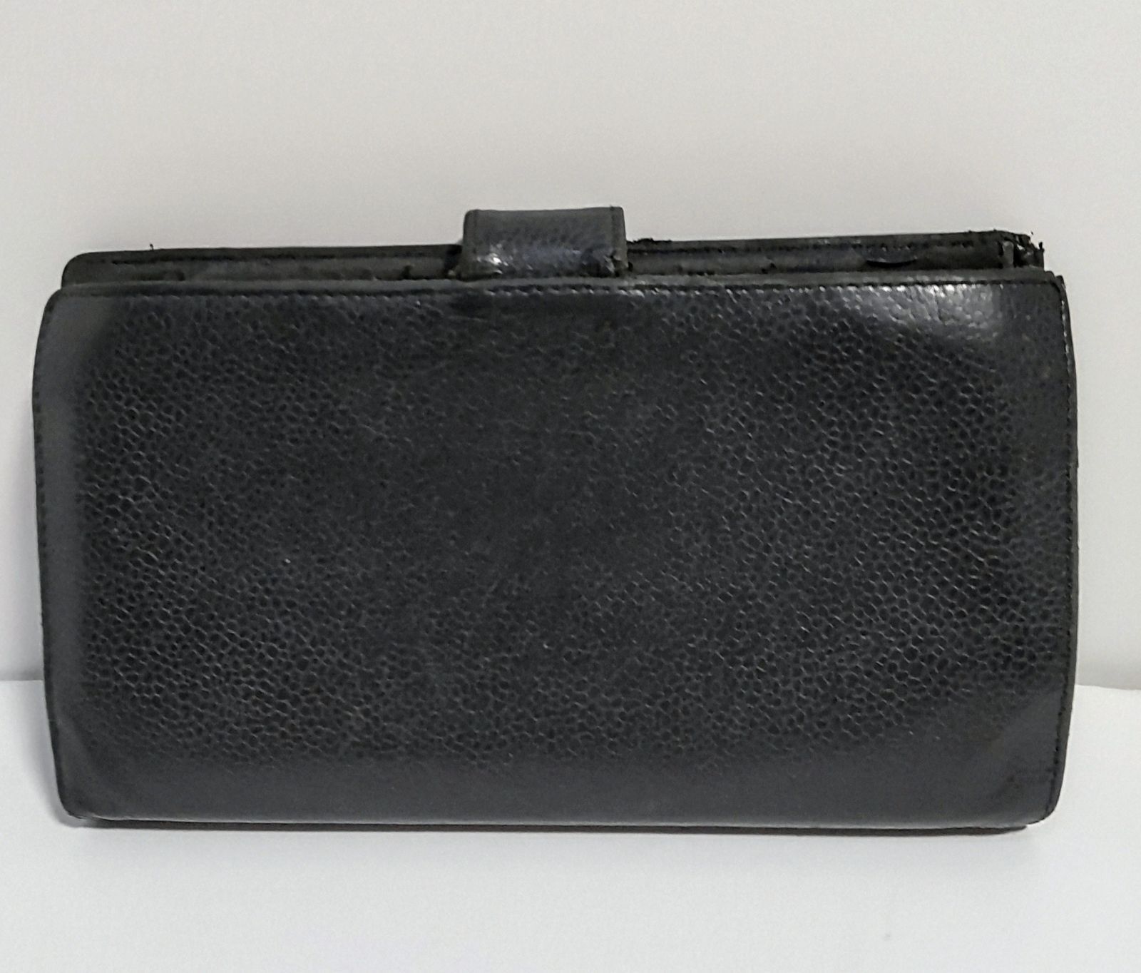 【USED中古品】　CHANEL シャネル 財布 長財布 2つ折り財布 がま口 キャビアスキン ココマーク レディース メンズ 正規品 シリアルあり フォロー割