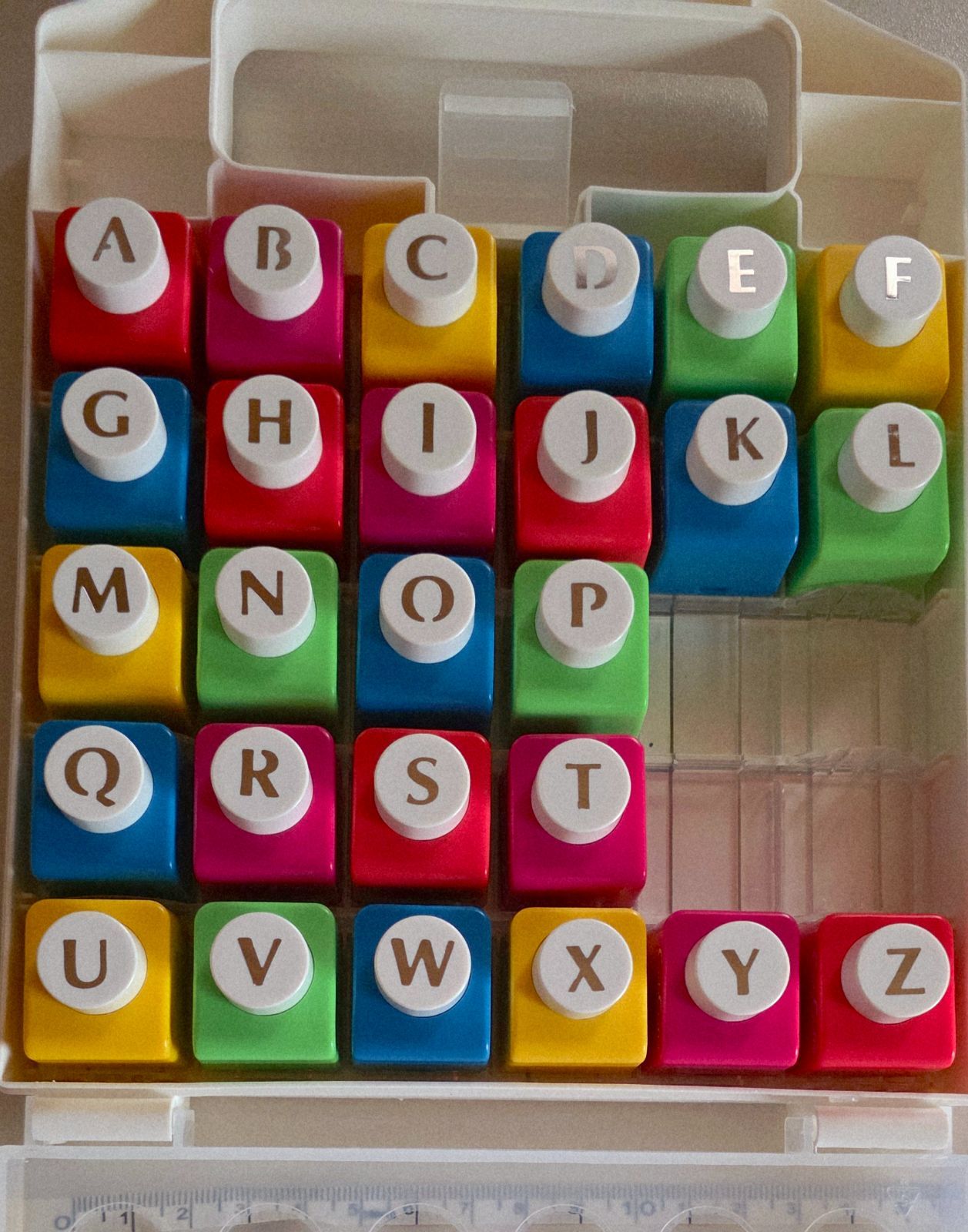 カール CarlaCraft ミニクラフトパンチ アルファベット大文字 カーラ