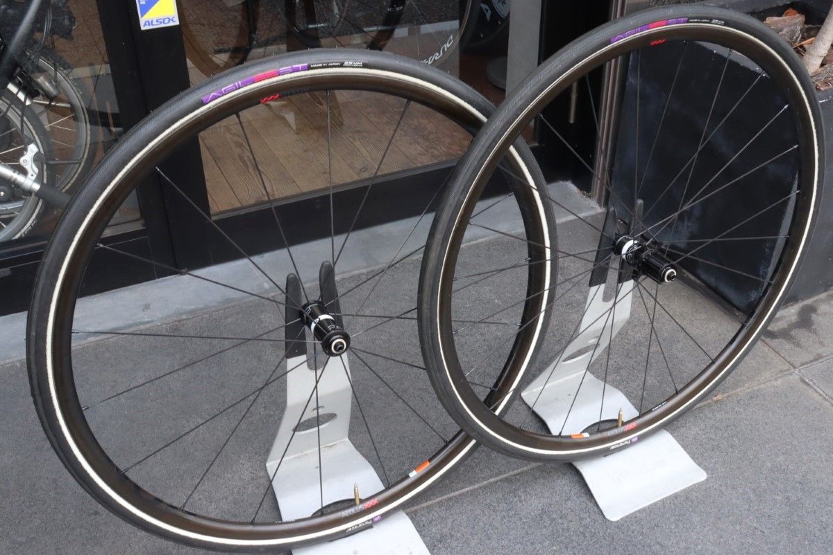 ボントレガー BONTRAGER アイオロス AEOLUS XXX Tubular カーボン 