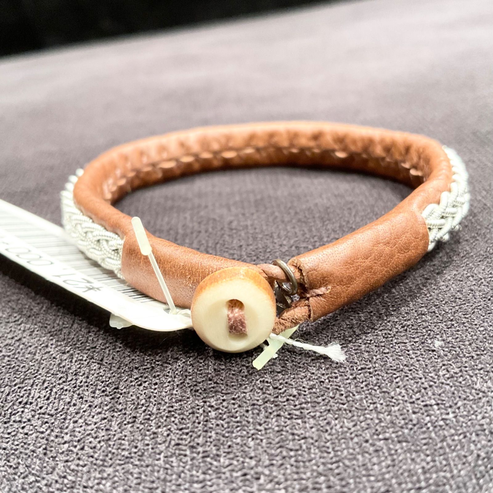 再値下げしました！MARIA　RUDOMAN　ホワイトレザーブレスレット MARIA RUDMAN マリアルドマン レザー ブレスレット - メルカリ