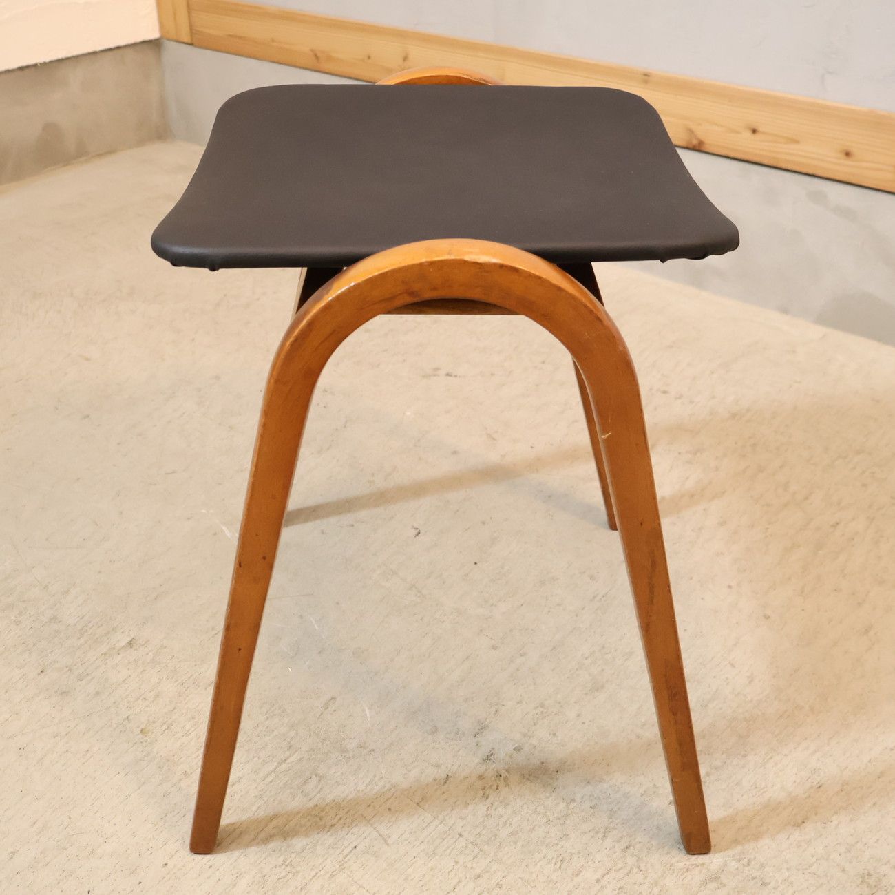 IDC OTSUKA 大塚家具 スタッキングスツール 剣持勇 秋田木工