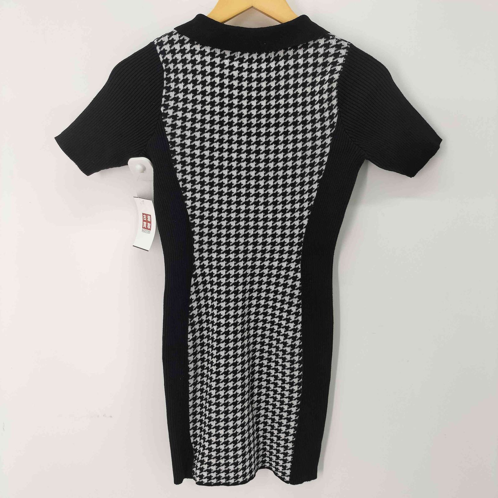 LIP SERVICE シェーディングラインハーフZIP ワンピース LIP SERVICE