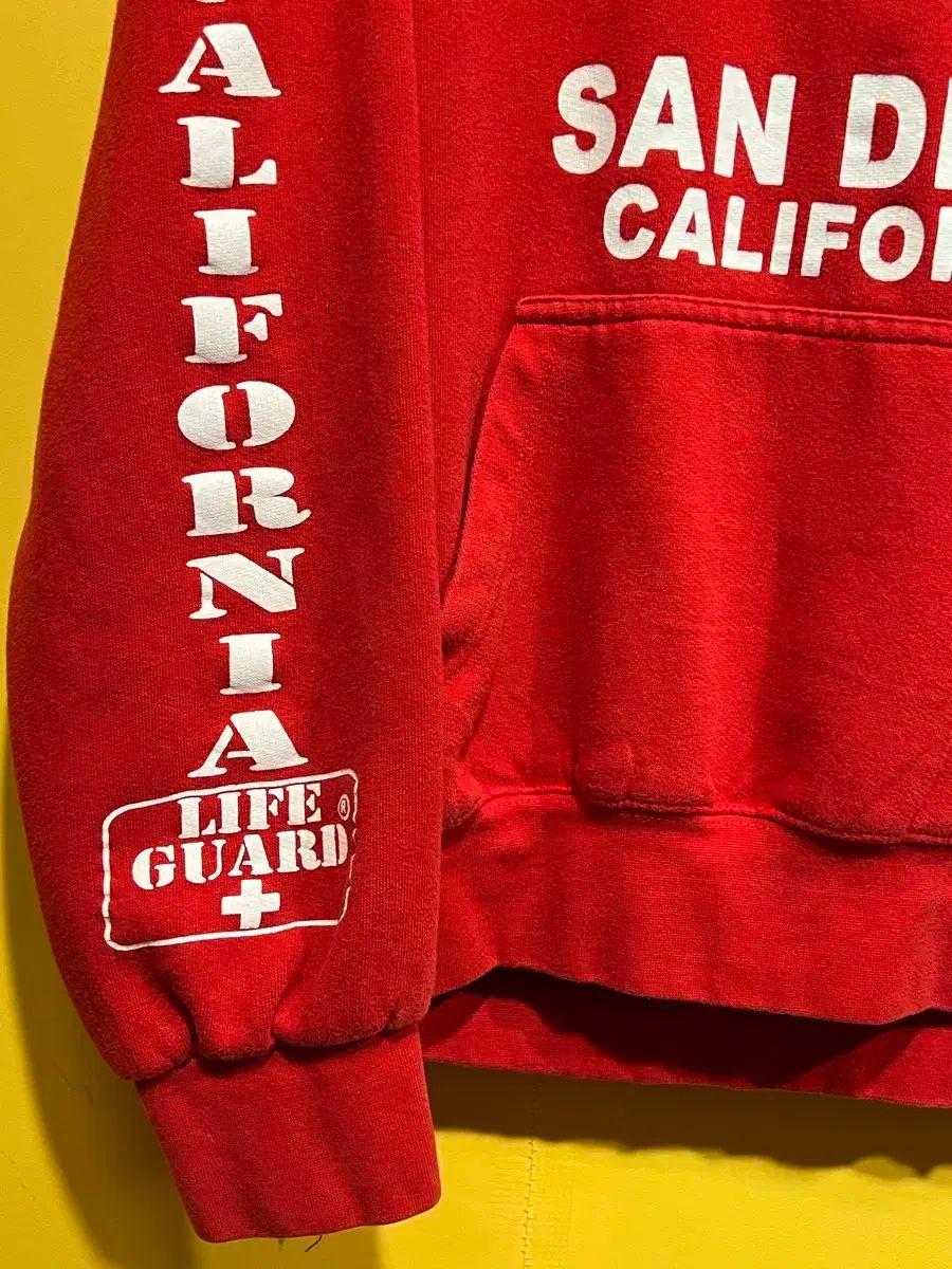  ライフガード サンディエゴ カリフォルニア ヴィンテージ フードTシャツ レッド パーカー トップス