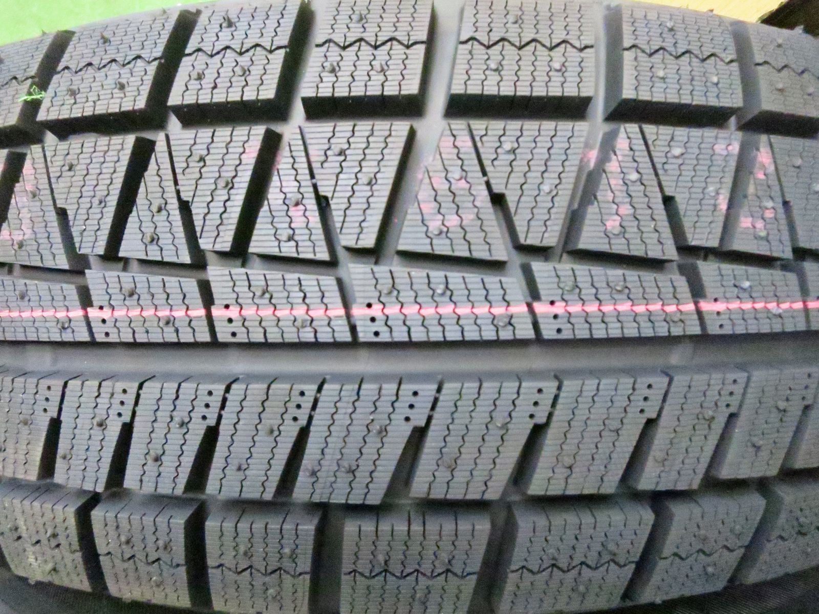 送料無料]未使用！22年☆スタッドレス 195/65R15 ブリヂストン アイス