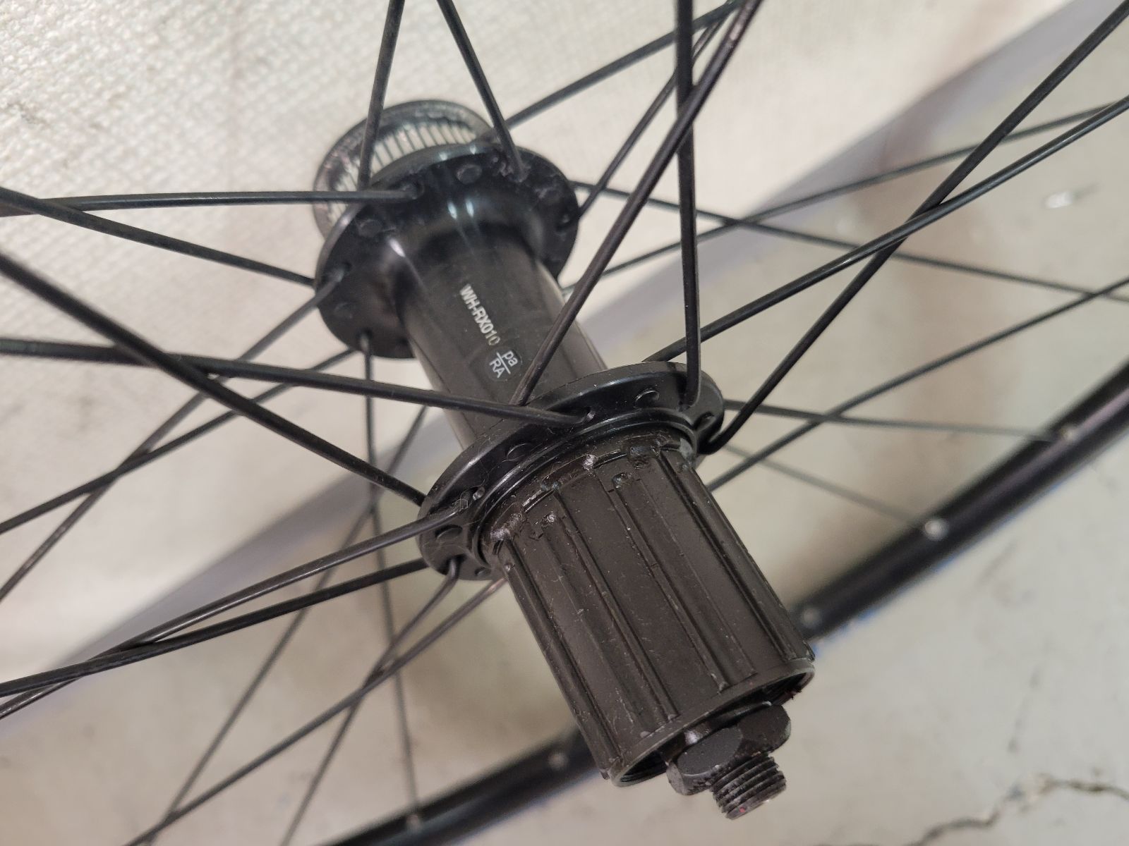 ■ SHIMANO WH-RX010 CL 622×17c リアホイール シマノ11/12s対応 ロード ディスクブレーキ クイックリリース 同梱発送承中!! SCHWALBE INSIDER(トレーニングタイヤ付) T-104