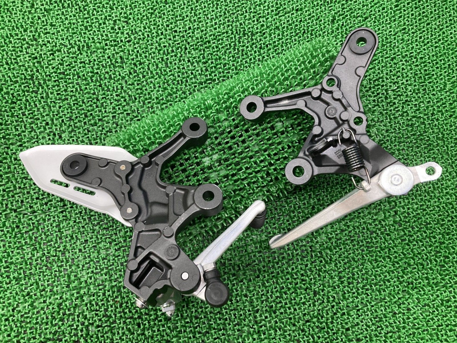 Z900RS ステップ 左右 1391/1392 カワサキ 純正 バイク 部品 ZR900C 