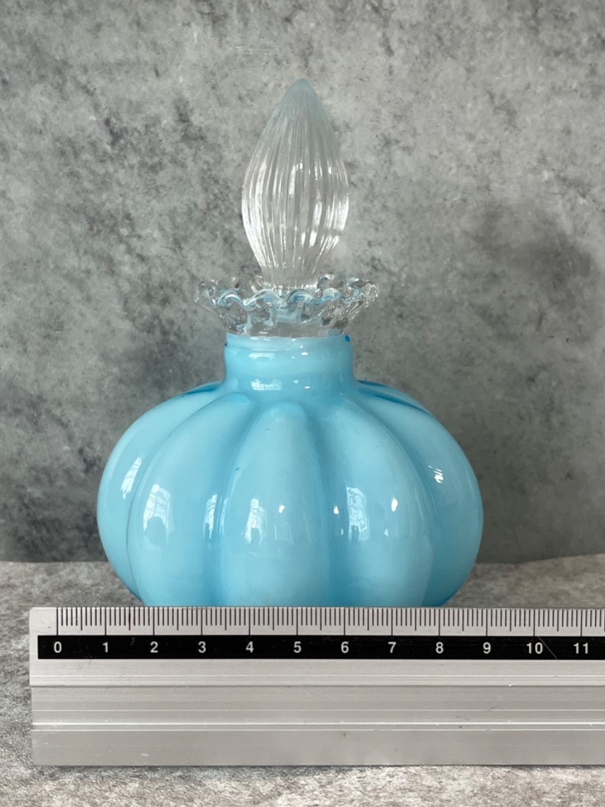 アンティーク　フェントン パフューム　ボトル　香水瓶　ベビーブルー　 メロン アンティーク フェントン パフューム ボトル 香水瓶 ベビーブルー