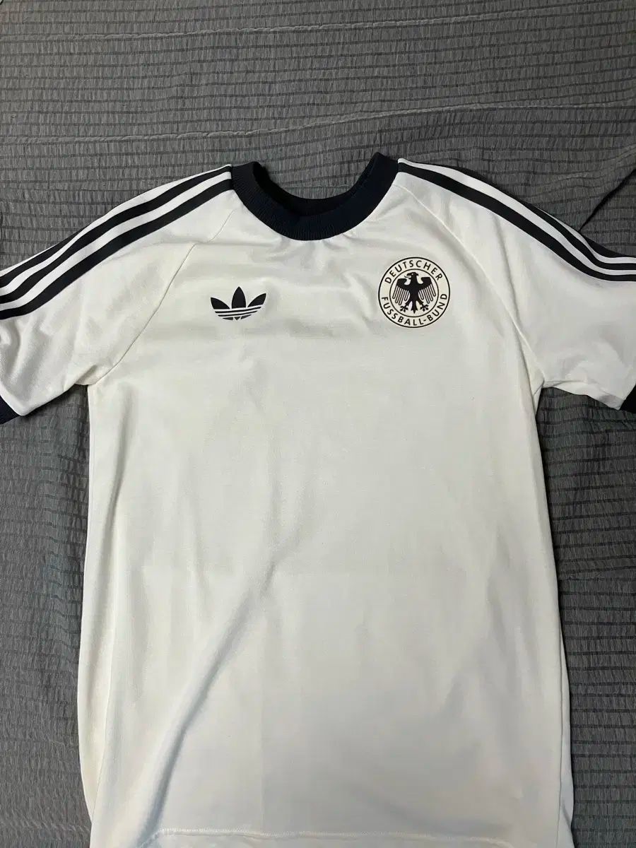 adidas アディダス ドイツ アディカラー クラシック 3本線 Tシャツ オフ 白