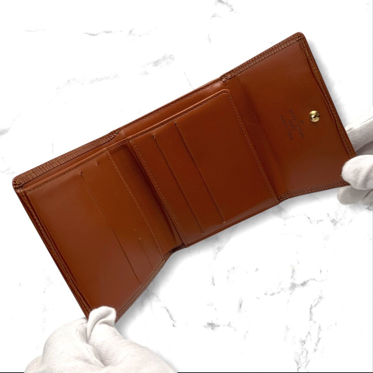 LOUIS VUITTON ルイヴィトン エピ ポルトモネ ビエ カルトクレディ 