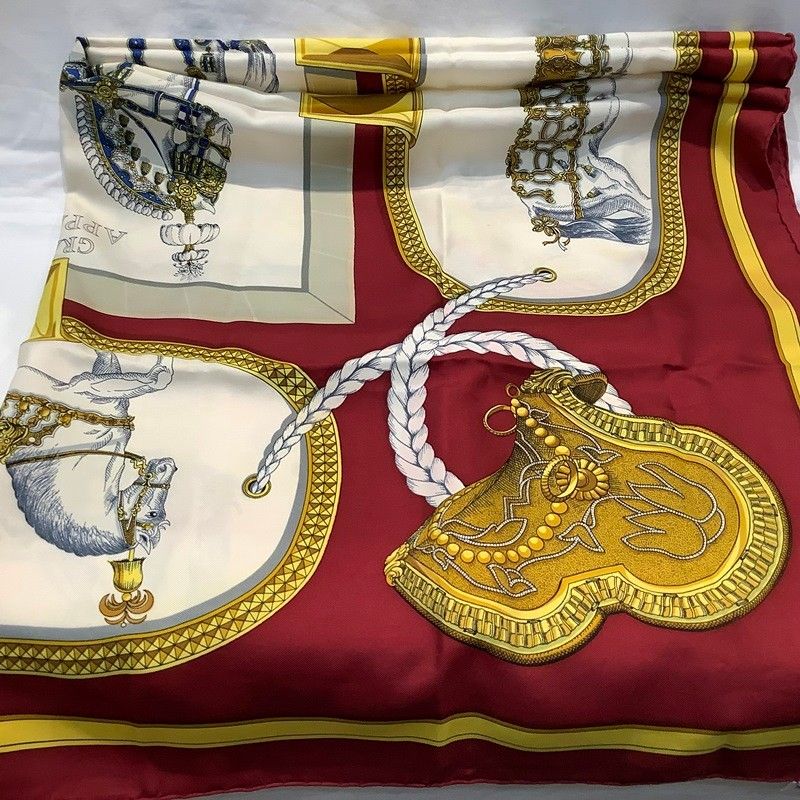 エルメス（HERMES）スカーフ 大判 GRAND APPARAT グランアパラ