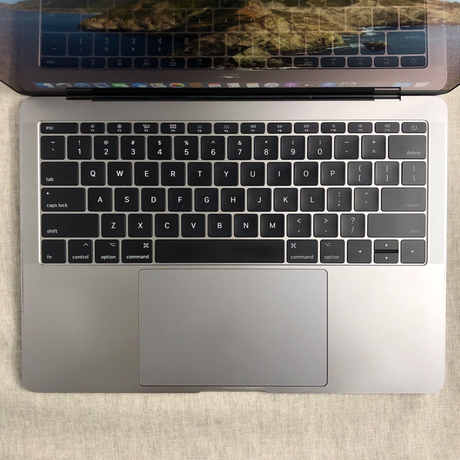 本体のみ】Apple MacBook Pro (13-inch, 2017, Thunderbolt 3ポートx 2