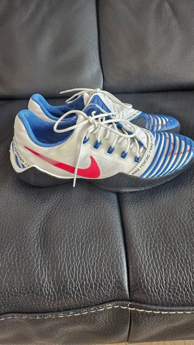 置き時計 木製時計 置時計 無垢時計 レッドオーク 黒檀 けやき 絹織物