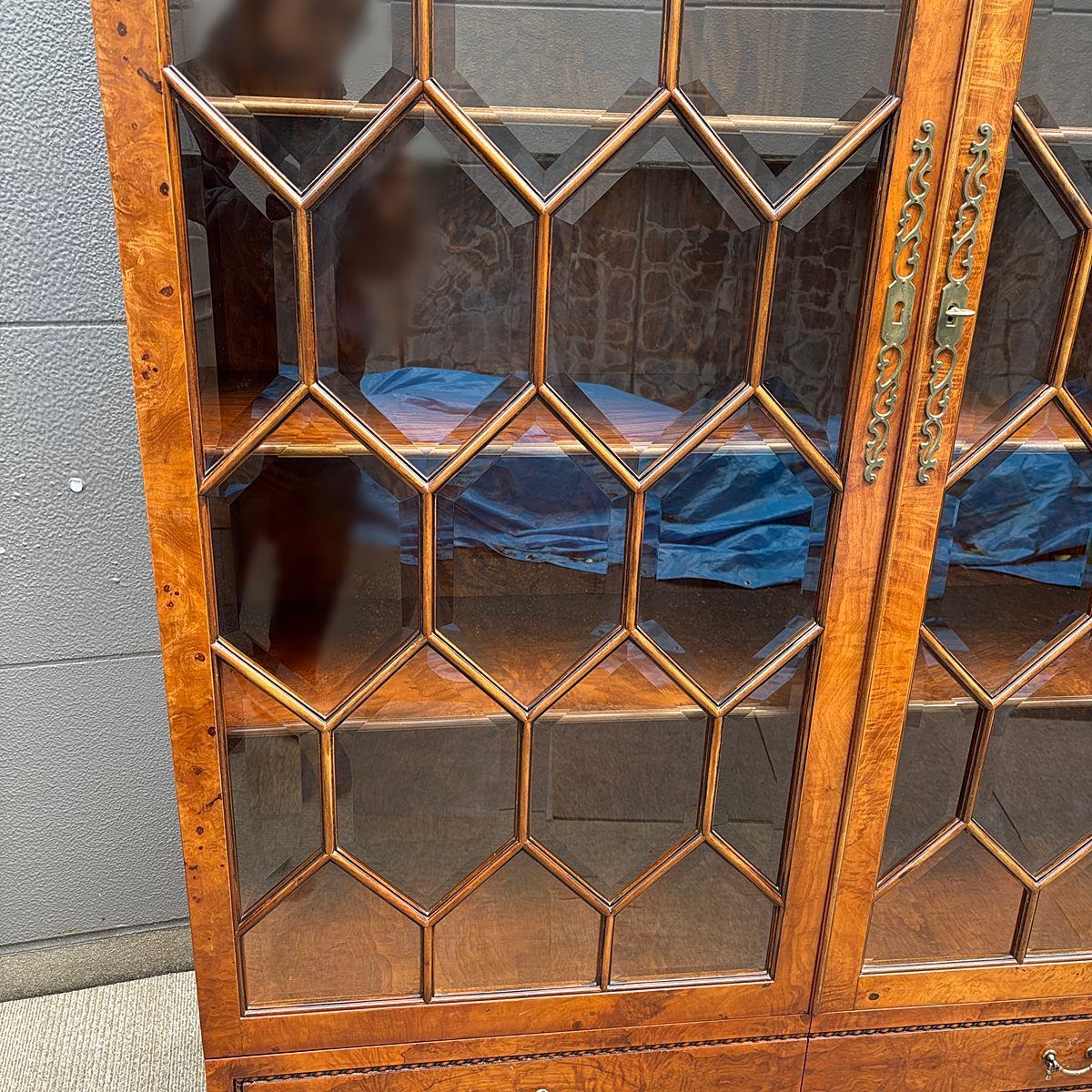 福岡 ジエンメ イタリア製 飾り棚 ガラスキャビネット 収納棚 木製 Giemme 大型家具のため搬入経路など要 MR0113-2 MARWIL-DEMENAGEMENTS_CH