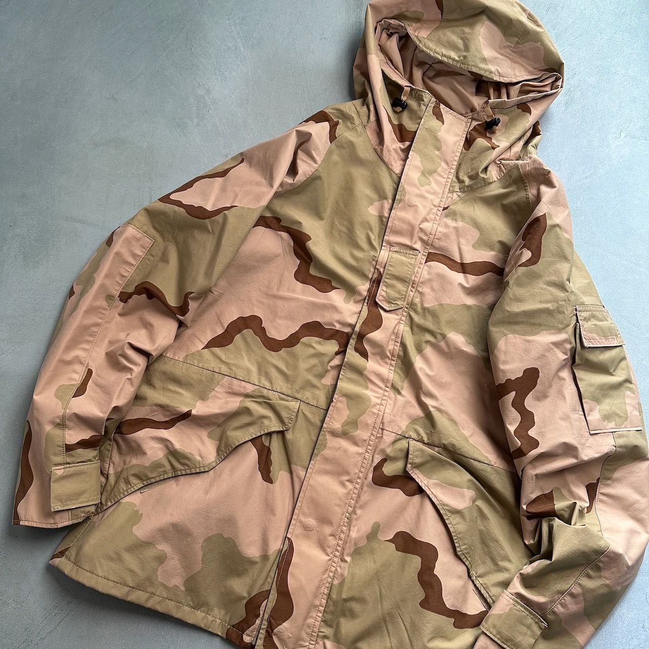 00s US ARMY ECWCS GEN1 デザートカモ エクワックス M-L 00s US ARMY ECWCS GEN1 デザートカモ エクワックス M-L