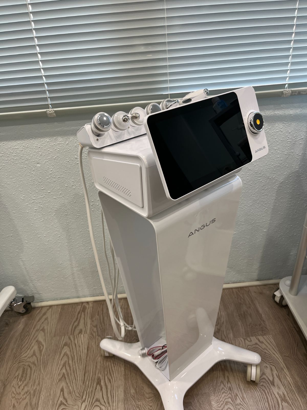 品 ANGUS フェイシャルエステ ワゴン付き