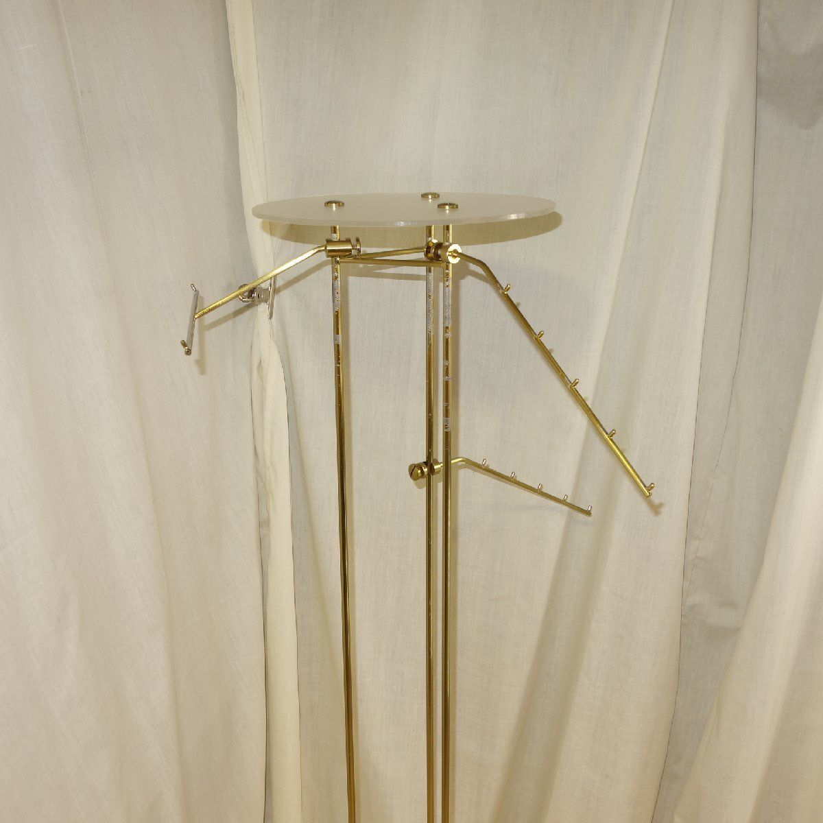 斜め掛け ハンガーラック ゴールド アンティーク調 高さ調整 アパレル 雑貨店舗 什器 M229