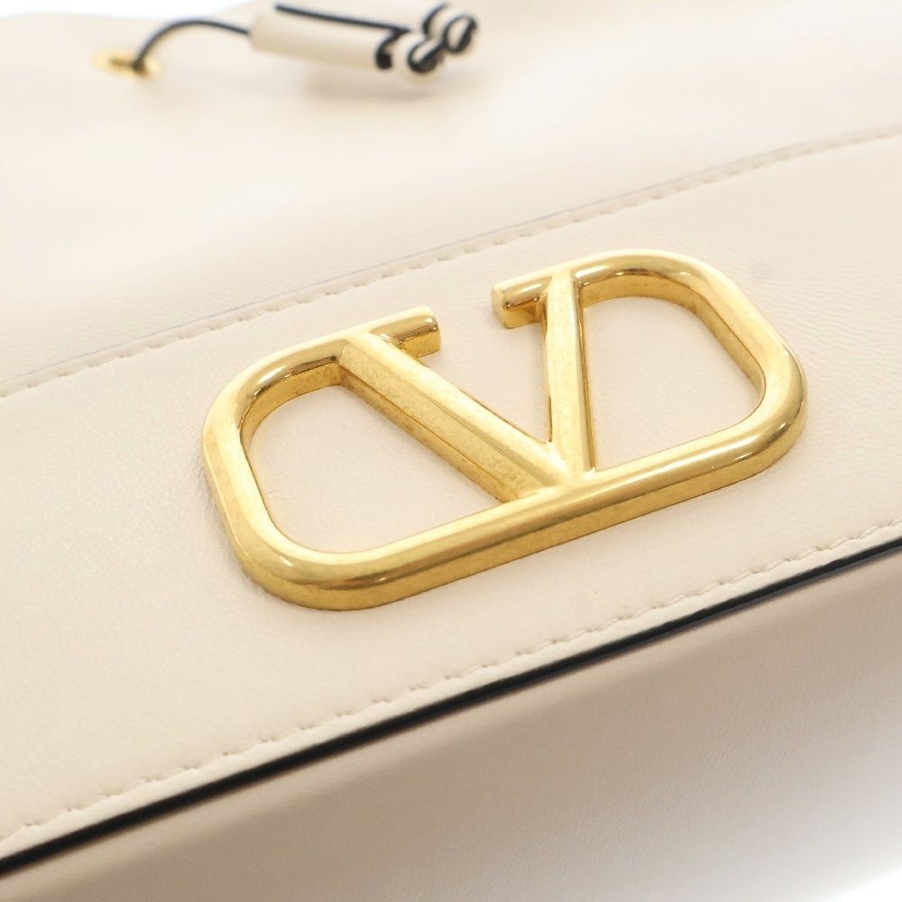 valentino garavan (ヴァレンティノガラヴァーニ) Vロゴ 巾着 チェーン  