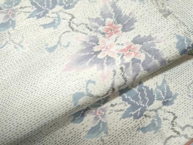 平和屋着物●本場大島紬　白大島　総絣花唐草文　正絹　逸品　未使用　CAAS7044yc 平和屋着物○本場大島紬 白大島 総絣花唐草文 正絹 逸品 未使用