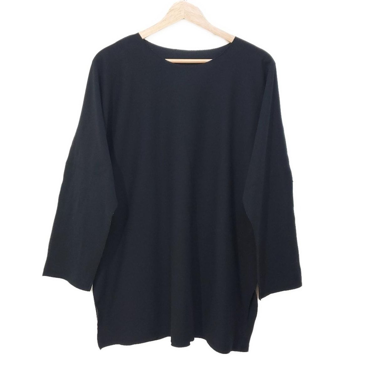 me ISSEY MIYAKE ミー|イッセイミヤケ チュニック レディース - 黒 クルーネック|長袖