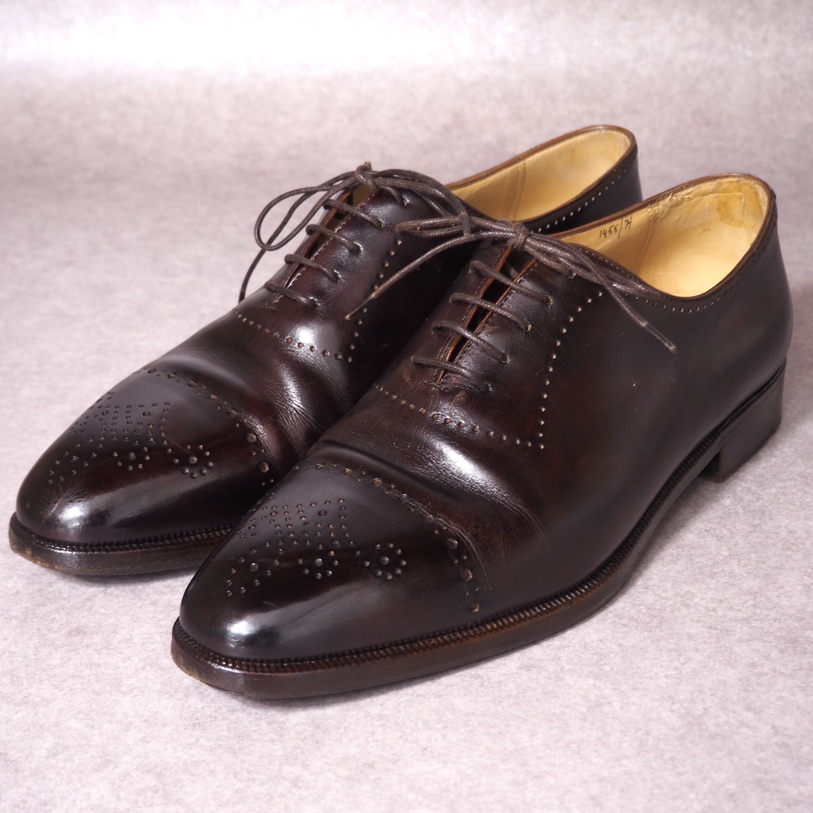 ベルルッティ Berluti ホールカット メダリオン ダークブラウン 