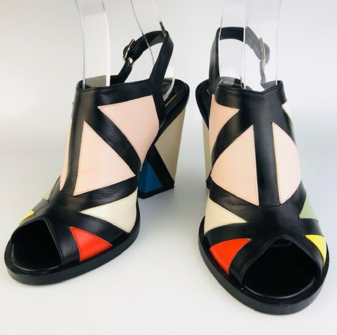 美品☆Roger Vivier・ロジェヴィヴィエ レディース カーフレザー  