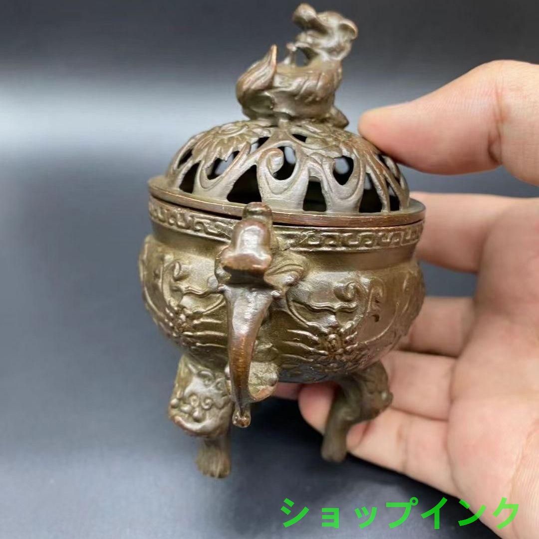 三本足の獅子香炉 銅器 文房具 茶道具 重厚 極細工 工芸品 美術品 置物 仏事 三本足の獅子香炉 銅器 文房具 茶道具 重厚 極細工 工芸品 美術品