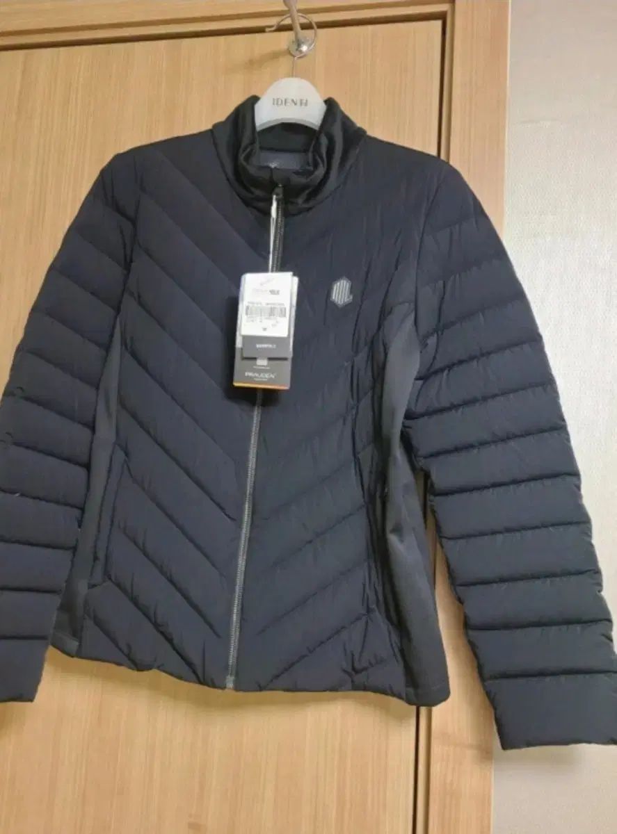 BEANPOLEGOLF ビンポールゴルフ レディース ブラック SWING ダウン アウター