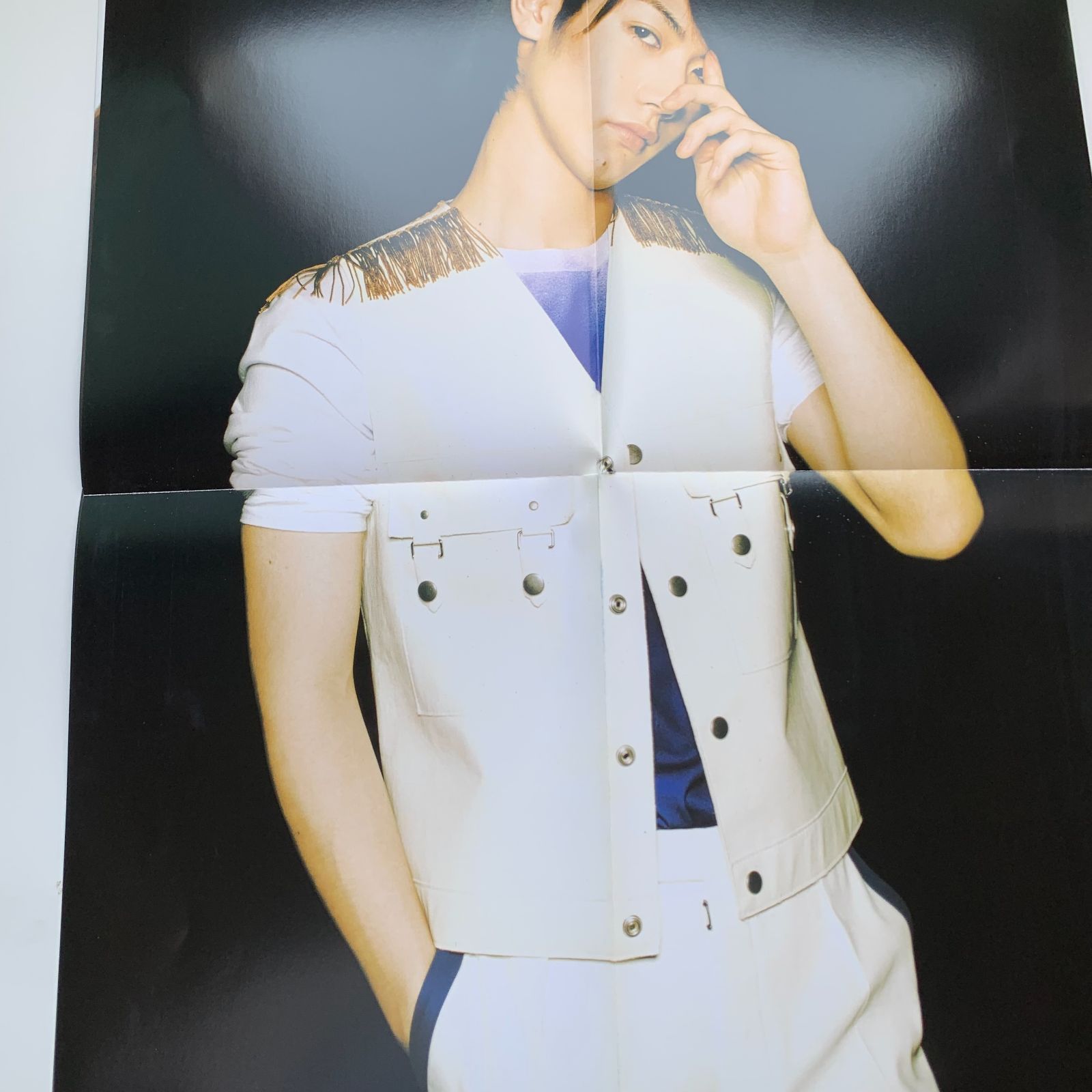 三浦春馬 20TH ANNIVERSARY 写真集 ポスター付き - メルカリ