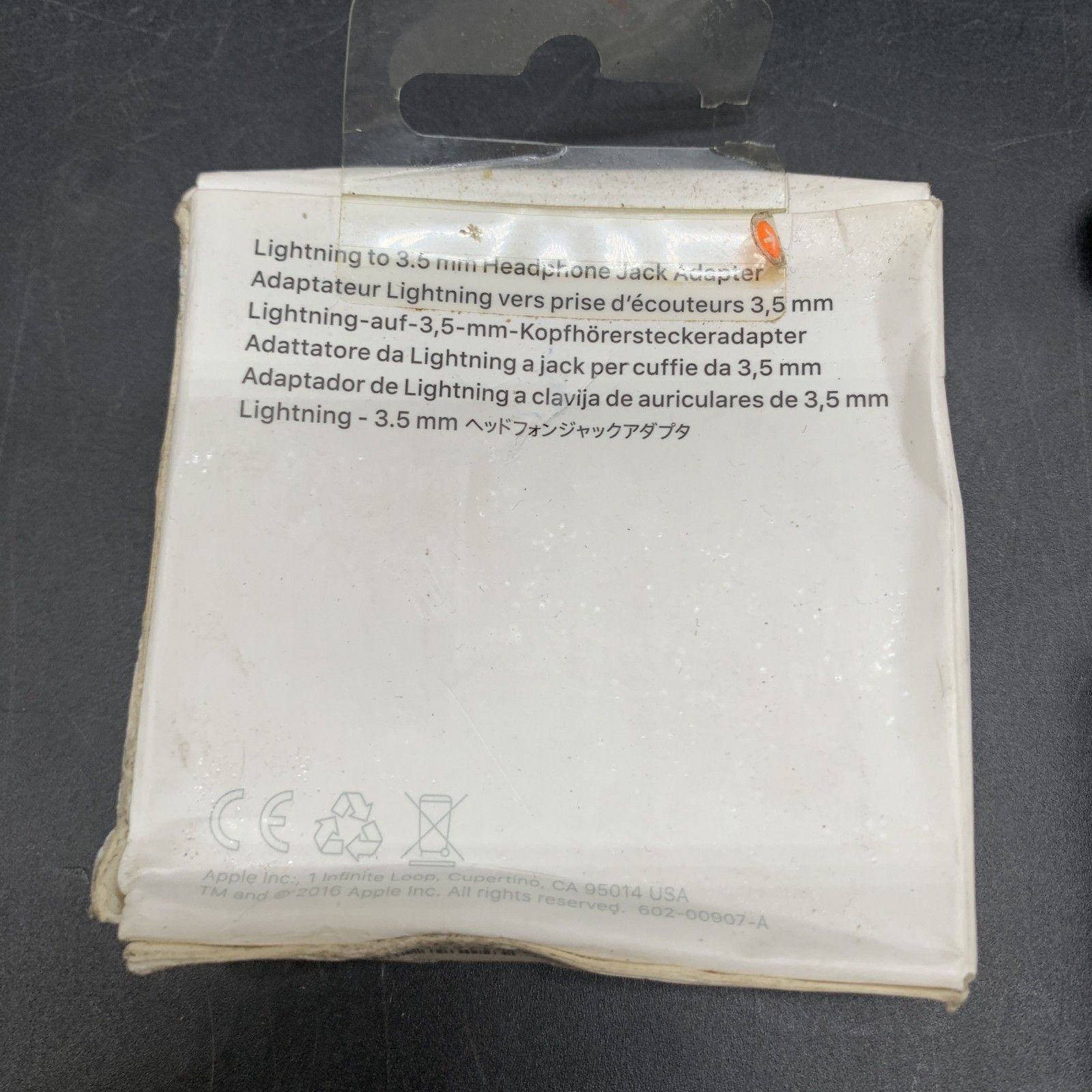 P492 Apple純正イヤホンまとめ AirPods A1602 第1世代 ケース付 通電OK