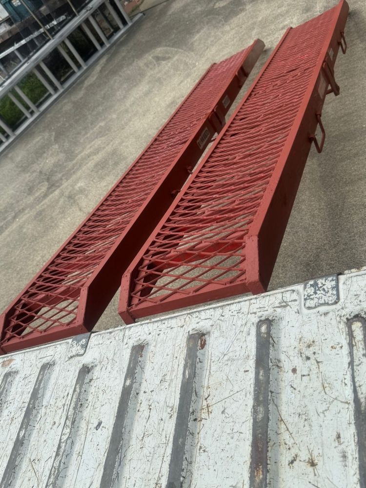 トラック積載用スロープ 品