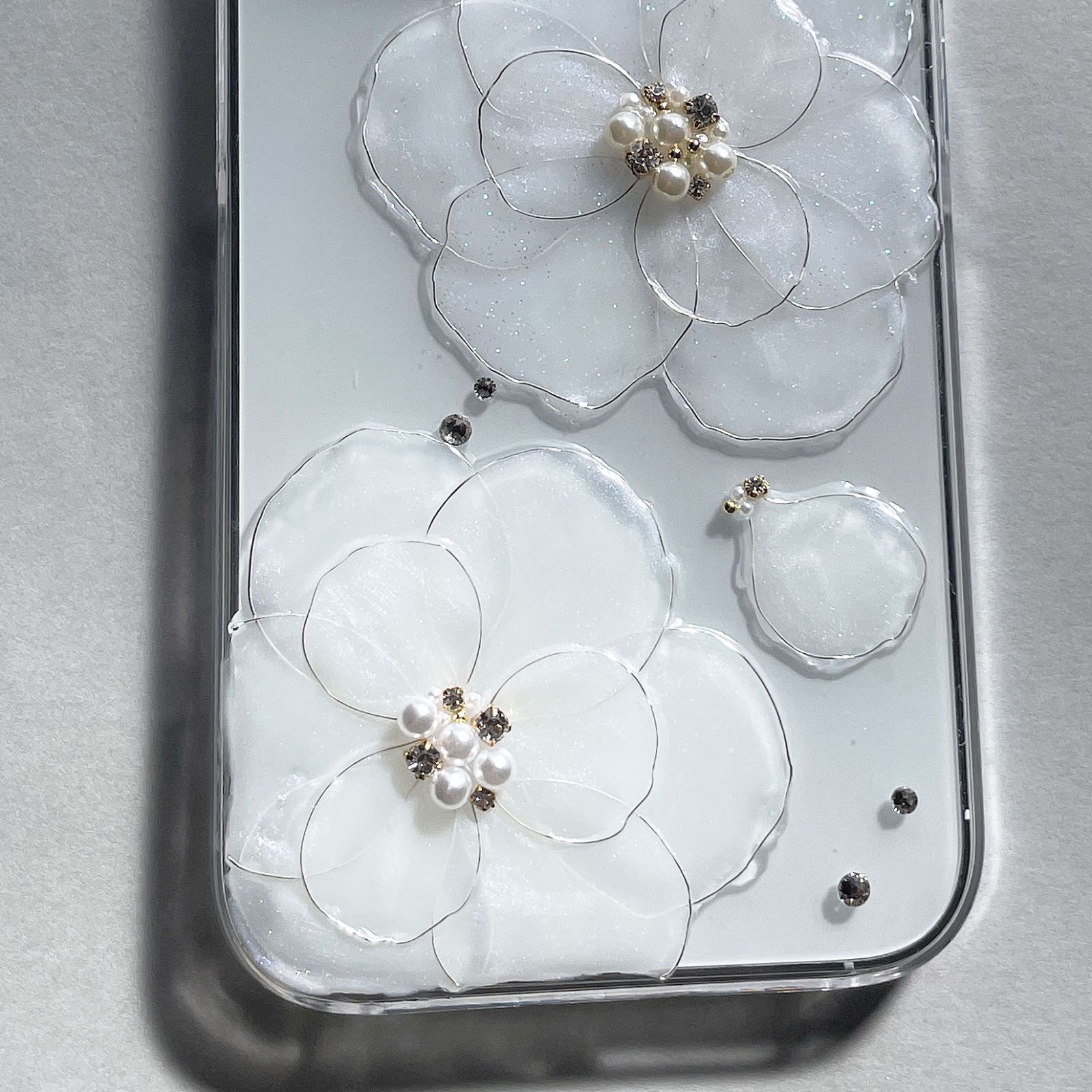 【mariaglace】Arrows F-52A F-51A F-52B F-01L F-42A F-04J F-03K ダブルホワイトカメリア スマホケース スマホカバー お花 かわいい