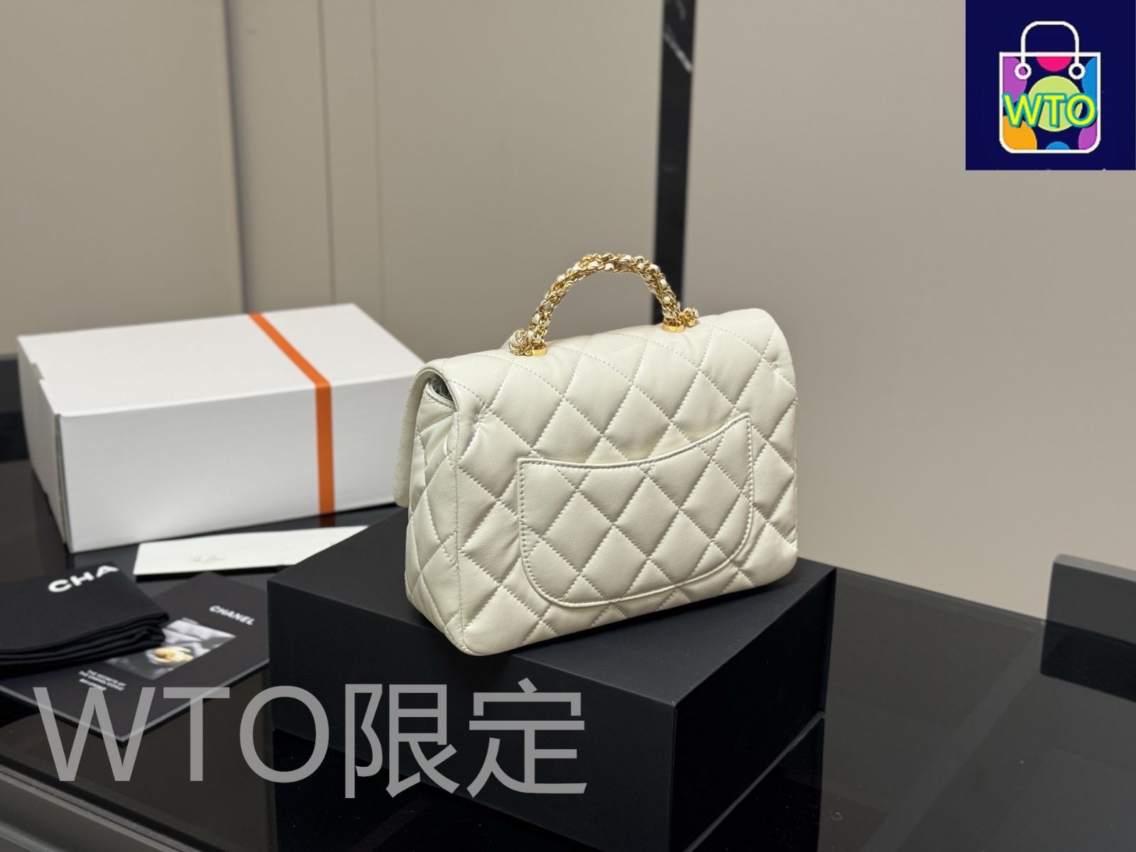 CHANEL 3点セット 今日特価】Chanel シャネル チェーンハンドル 三つのレザーで巻